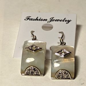 Mother of pearl and white topaz earrings